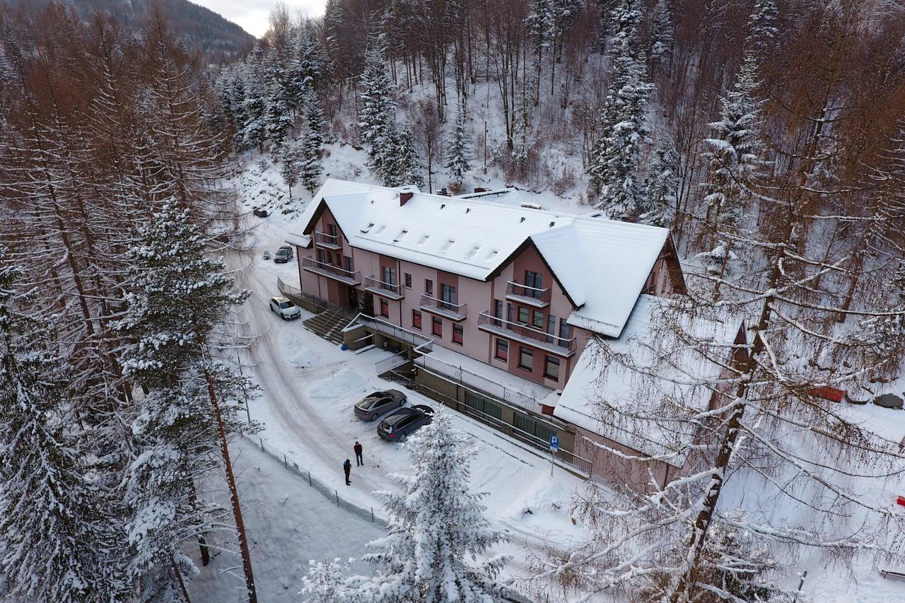 Hotel Klaudia Juszczyn ภายนอก รูปภาพ